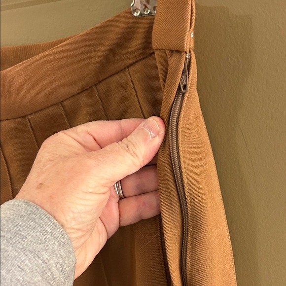 Saks Fifth Avenue Tan A-Line Pleated Skirt - Picture 4 of 6